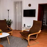 Flower Inn - Apartament 2